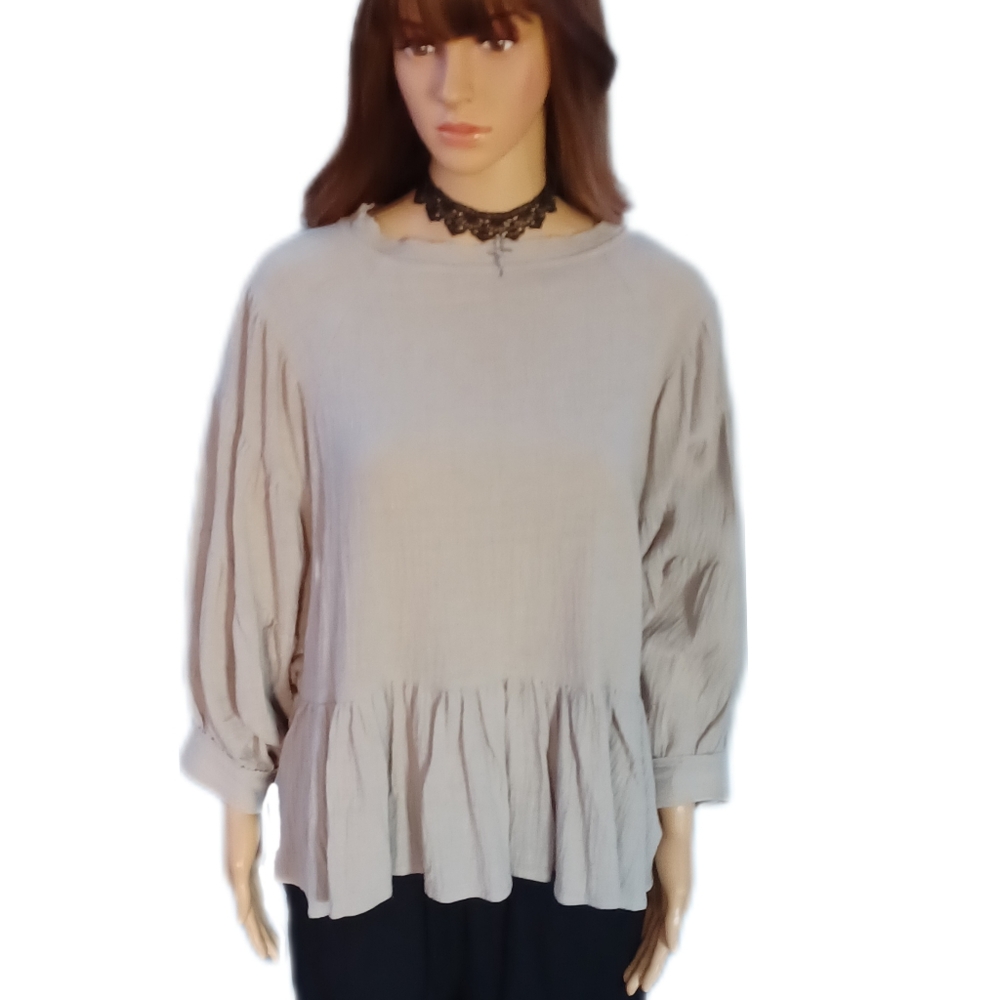 ROOLEE oversized L peplum blouson sleeve top